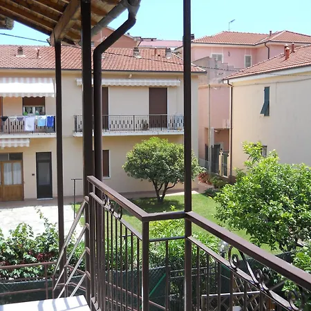 Casa Di Giulia Apartman San Lorenzo al Mare
